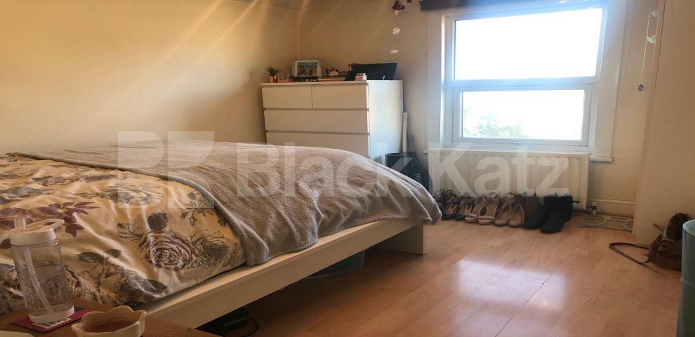 			NEW INSTRUCTION, 3 Bedroom, 1 bath, 1 reception Apartment			 Garratt Lane, Earlsfield 